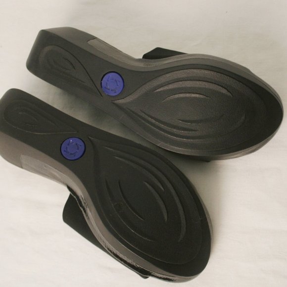 Slide-On Wedges with Patent Highlights - Picture 3 of 5